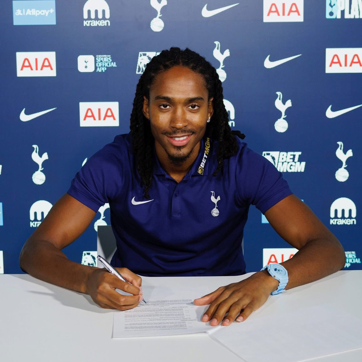 FabrizioRomano's tweet photo. 🚨⚪️ Official, confirmed. Djed Spence signs new deal at Tottenham as key part of long term project.

Approved by Thomas Frank. ✔️ https://t.co/o71AGsgQ9B