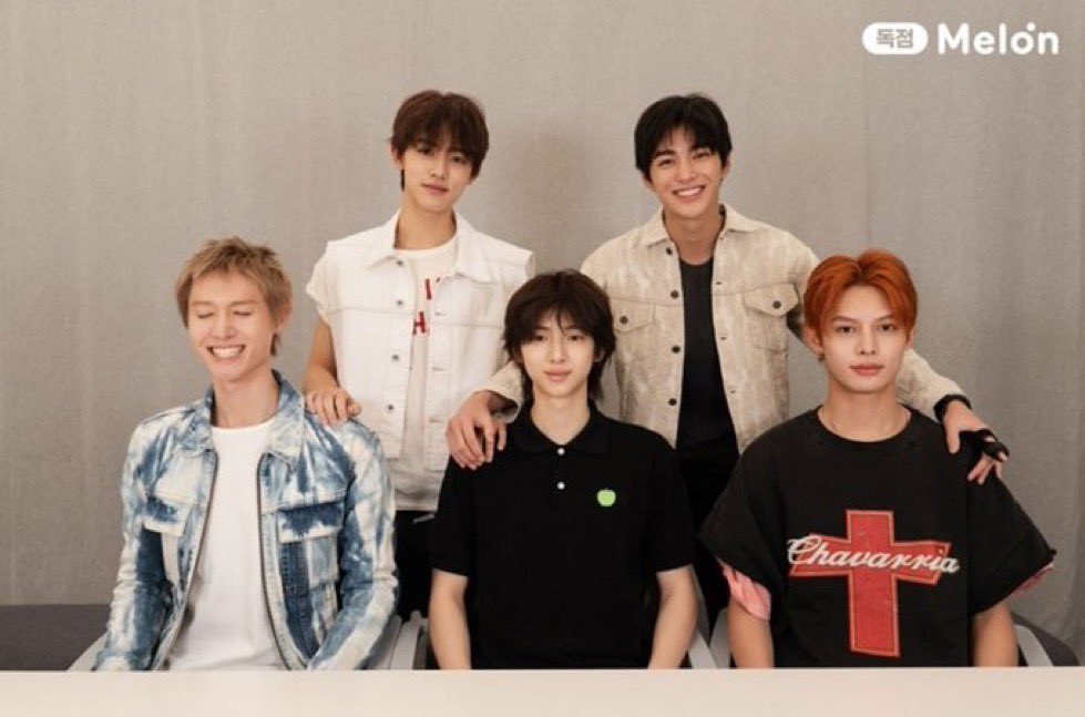 cortistranslate's tweet image. MBTI personality traits of the CORTIS members:
martin: INFP
james: INTP
juhoon: ISFP
seonghyeon: INTP
keonho: INTP
a group full of introverts!
#CORTIS #코르티스
