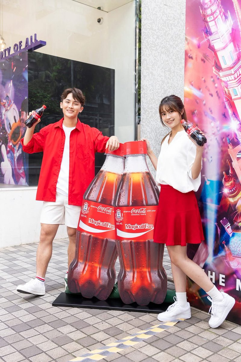 コカ・コーラ×香港ディズニーランド20周年コラボ 「Magical Fan