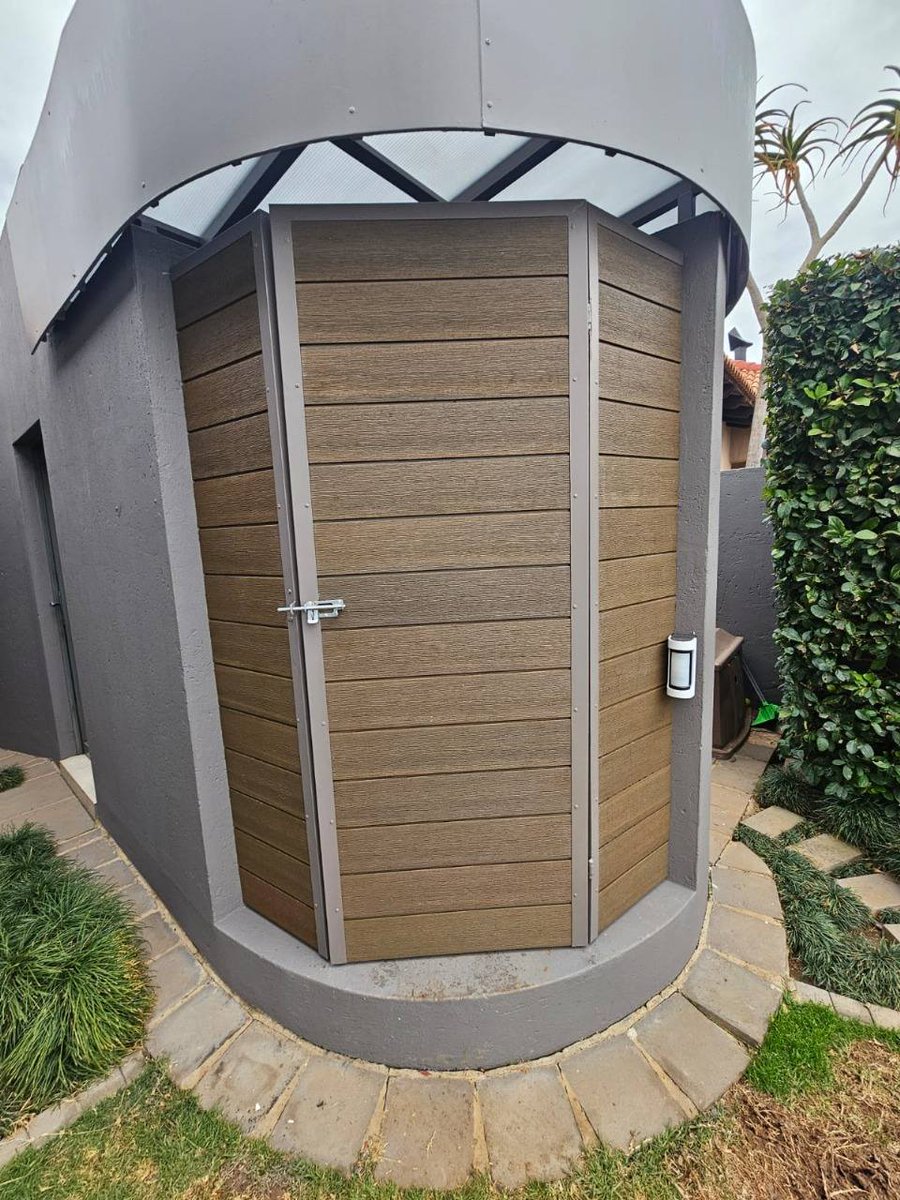 DesignAPretoria's tweet image. We Design, Manufacture and Install - Steel, Stainless Steel &amp;amp; Glass Balustrades, Driveway Gates, Fences, Security Doors, Burglar Bars, Decks and much more...