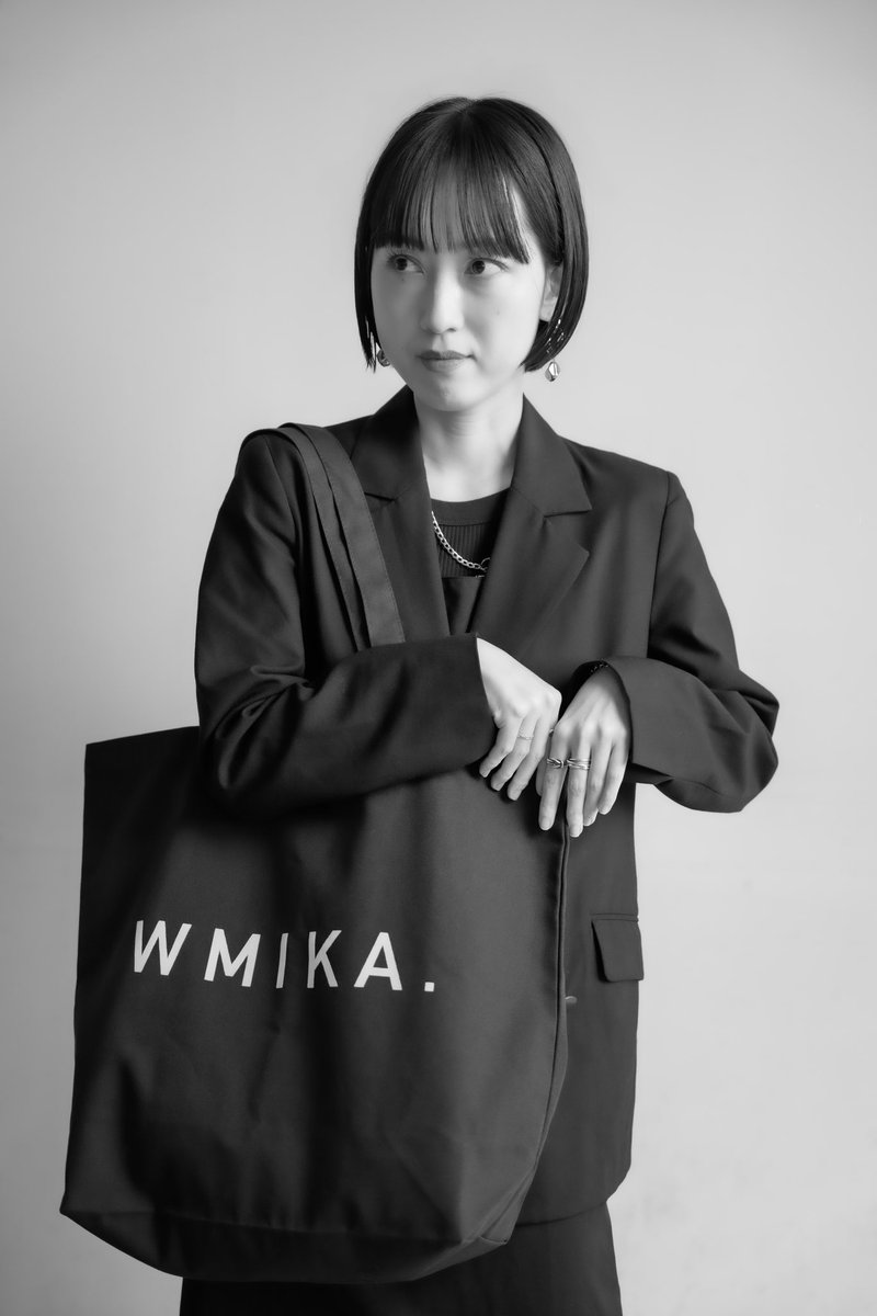 ほんとにwmika.のトートバッグ
まじ使いやすい。
がんがん洗濯してますがよれないし、
ロゴもまじでどんな服にも合うし
あとポケットもまじこの大きさでよかった。
わたしすぐ小物取り出しやすいように
ポケットに詰め込む癖あるんだが
大きすぎず物探しやすくてまたいいのよ

#自分のブランド惚気