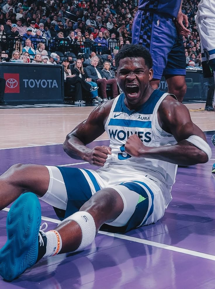 65 DAYS UNTIL #WOLVESBACK
