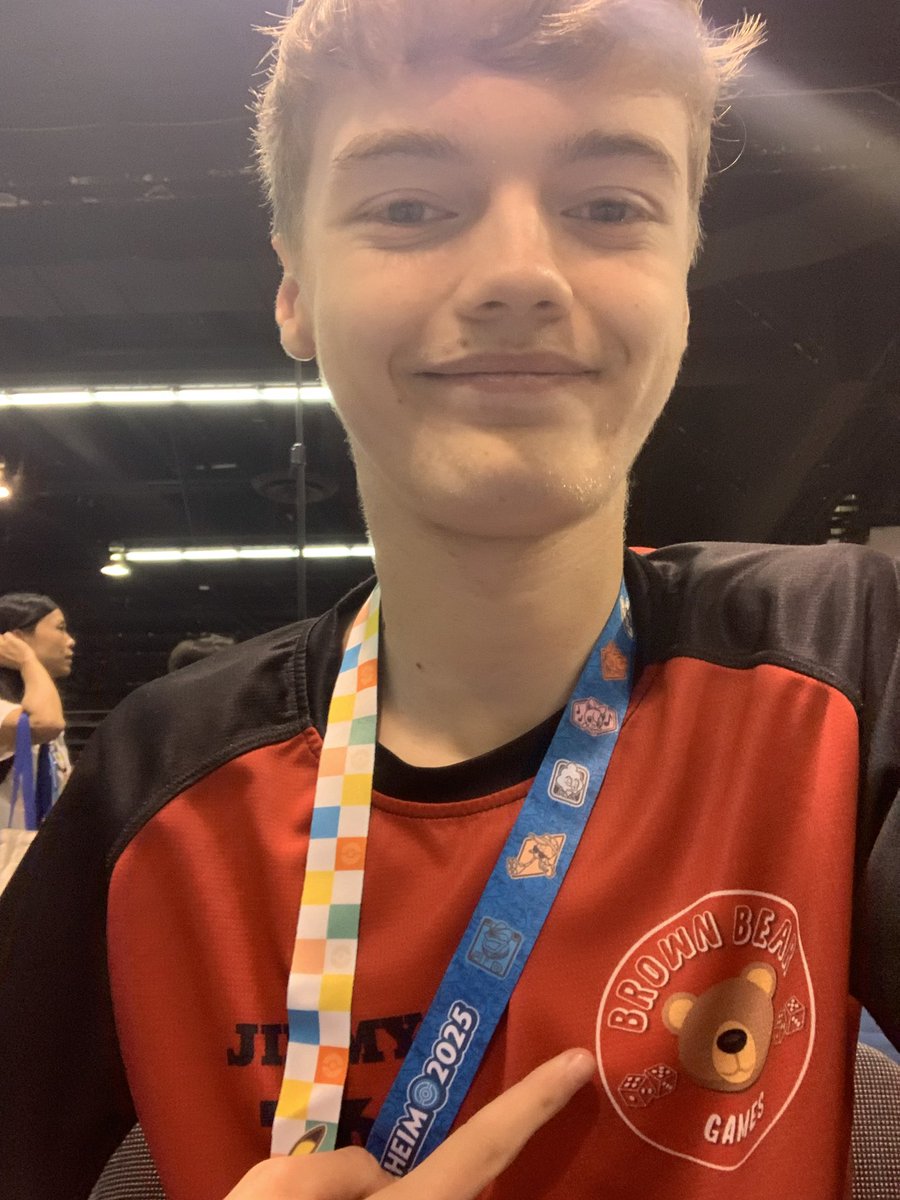jameseekid's tweet photo. Went 4-4 at my first worlds, played Evee box and couldn’t complain about my matchups as I hit 5 dengo 😂, sadly lost my win and in to day 2 but still really happy with how I did for my first worlds SO in comments: https://t.co/eumoBGkRlX