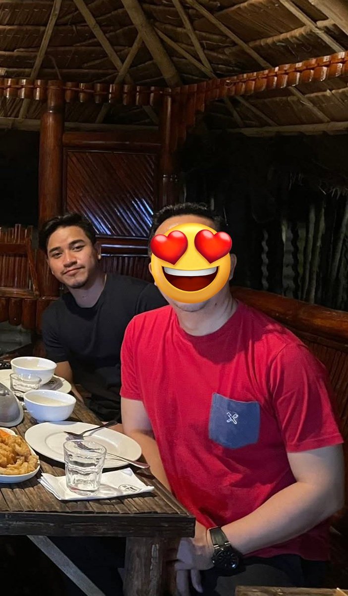 AlterHacker911's tweet photo. Hmmm Alam ba ni Jowa pinag gagawa nya??🤔🫣 Kaloka! Dun pa naman siya nakikitira! OMG! 😱 Doctor! Doctor! I am sick! LoL 😂🤣😂🤣😂 
#Altertacloban https://t.co/YHyoTerycA
