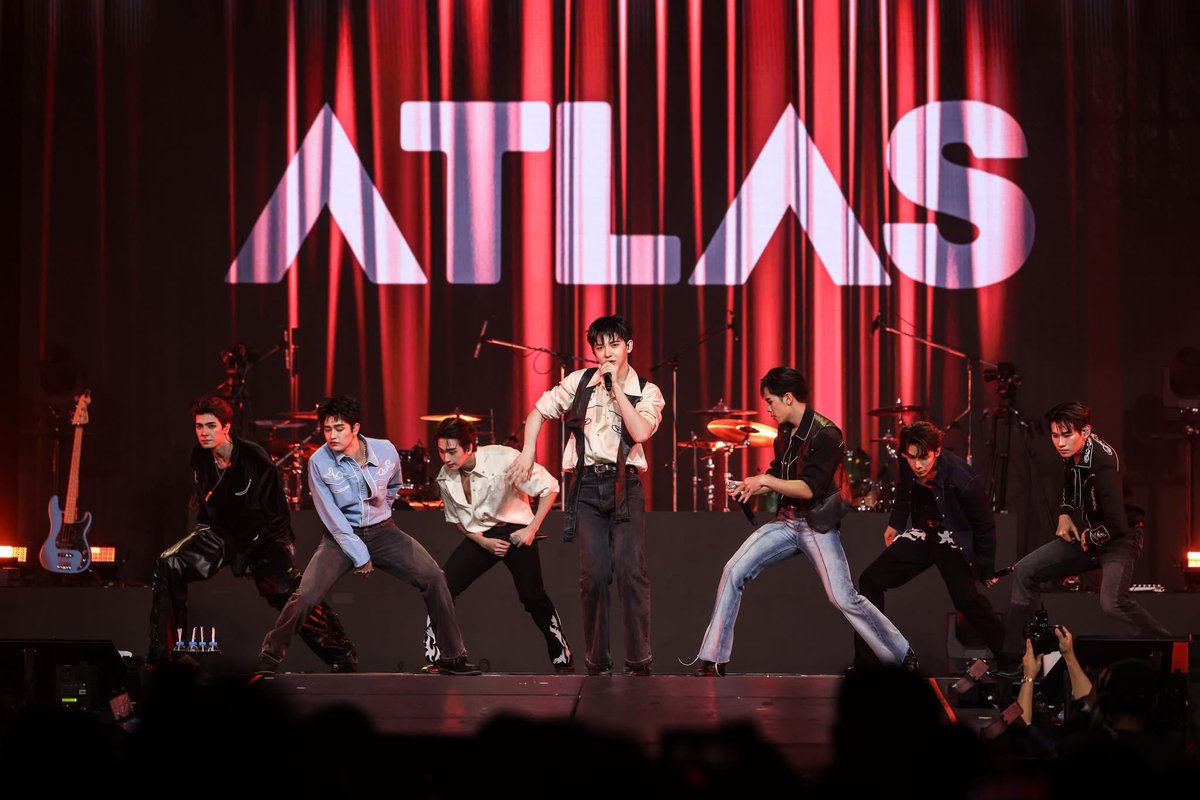 fevumb's tweet photo. รูปแอทลาสในงาน " FU ME Fest 2 "
#Fumefest2xATLAS
#FUMEFEST
#FUMEFEST2
#ATLASth #ATLAS_th https://t.co/fEiPqtfxQK