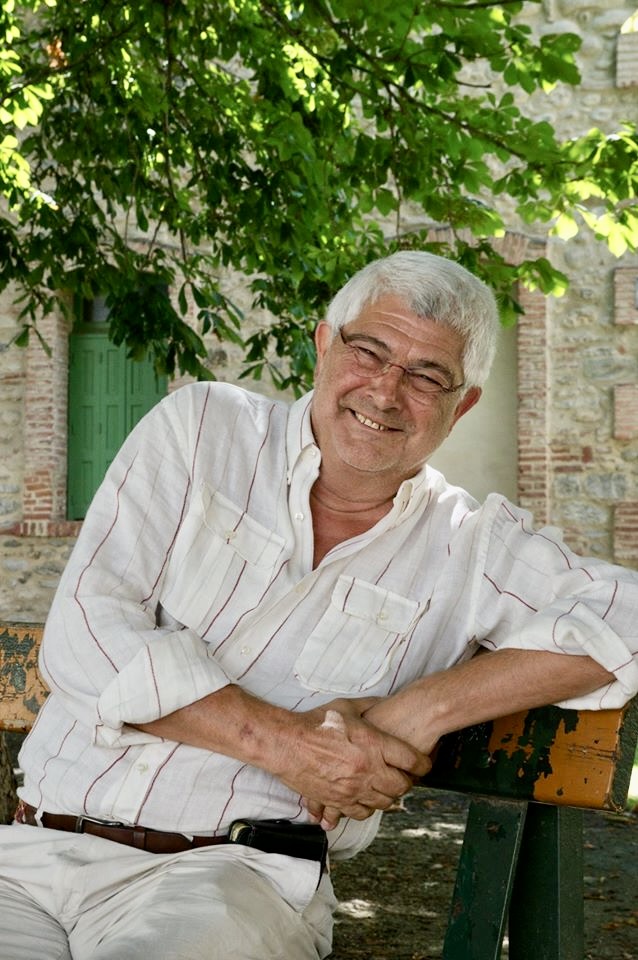 El meu lloc al món, un banc de seure sota els castanyers de Ceret. xavierfebres.com/2025/08/el-meu…