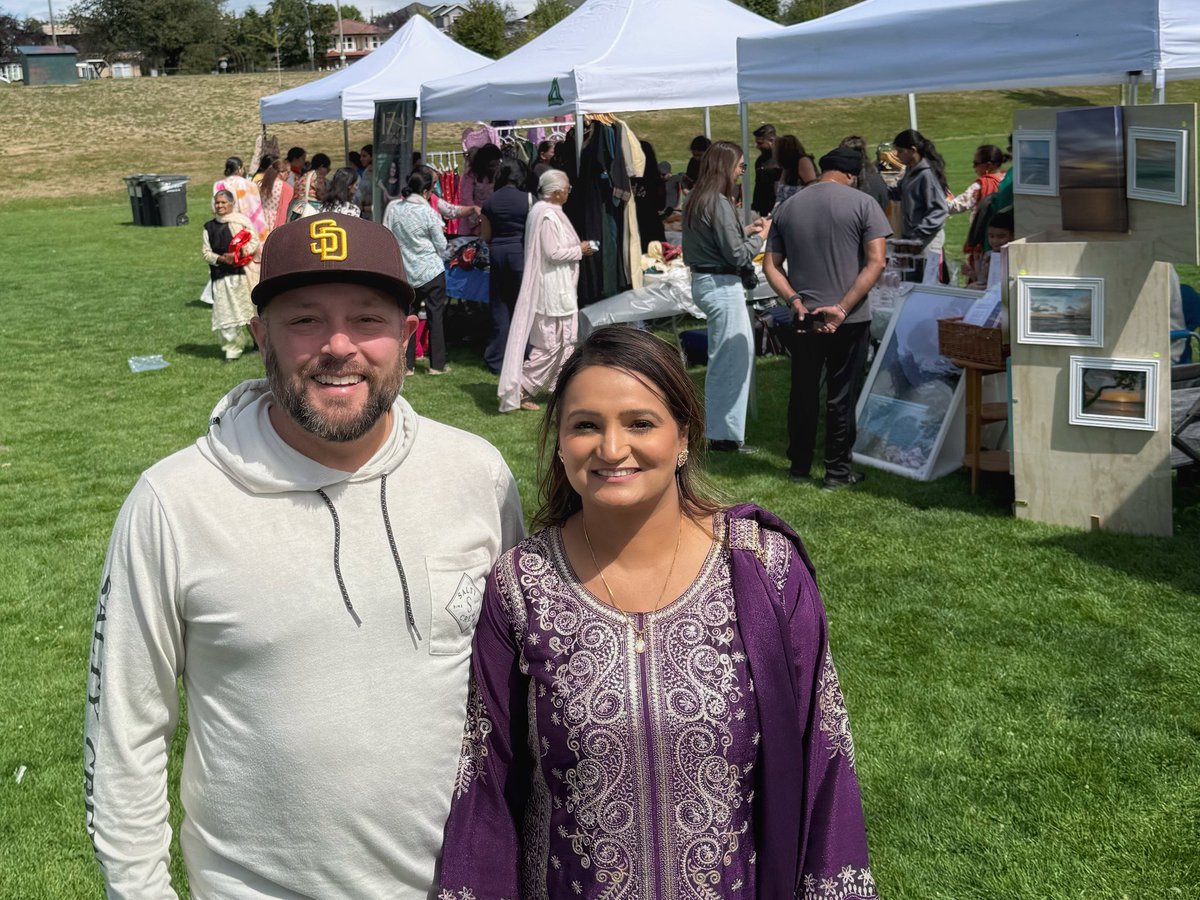 A sunny Sunday for the inaugural Kudiyaan Shehar Diyaan in South Vancouver ☀️ 

Congrats to <a href="/PreetiFaridkot/">Preeti Faridkot</a> for creating this wonderful event to celebrate women in our community.
