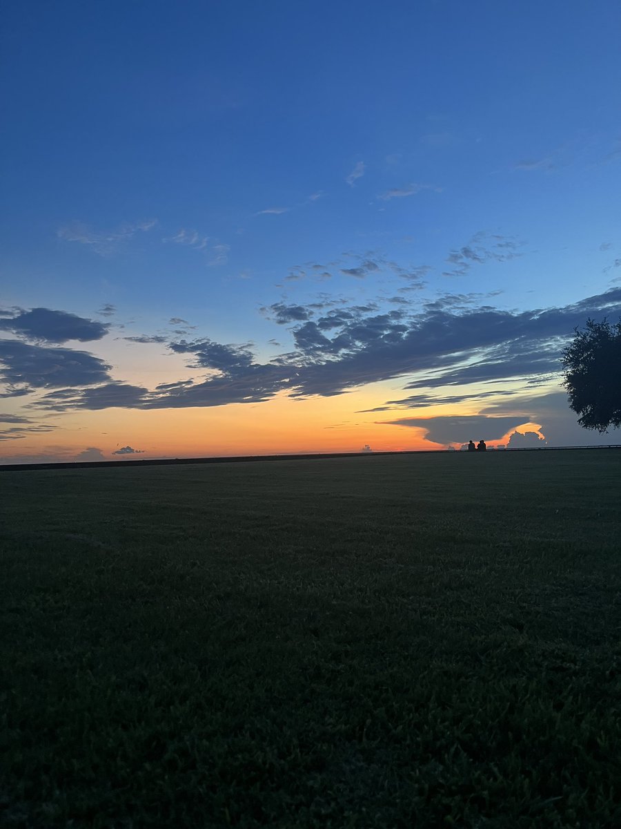 Sunsets have my heart 🌅 💗