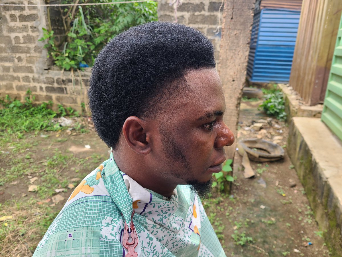 Kola_Emmanuel01's tweet photo. GM ✨️,
It's a new week,
Never despise your small beginning 💖💖
#UnisexSalon #SalonVibes #HairTransformation
#GenderNeutralBeauty #HairCare
#FreshCut #BeautyForAll
#ModernSalon #HairCare
#StyleForEveryone https://t.co/SyXlYi9MJZ