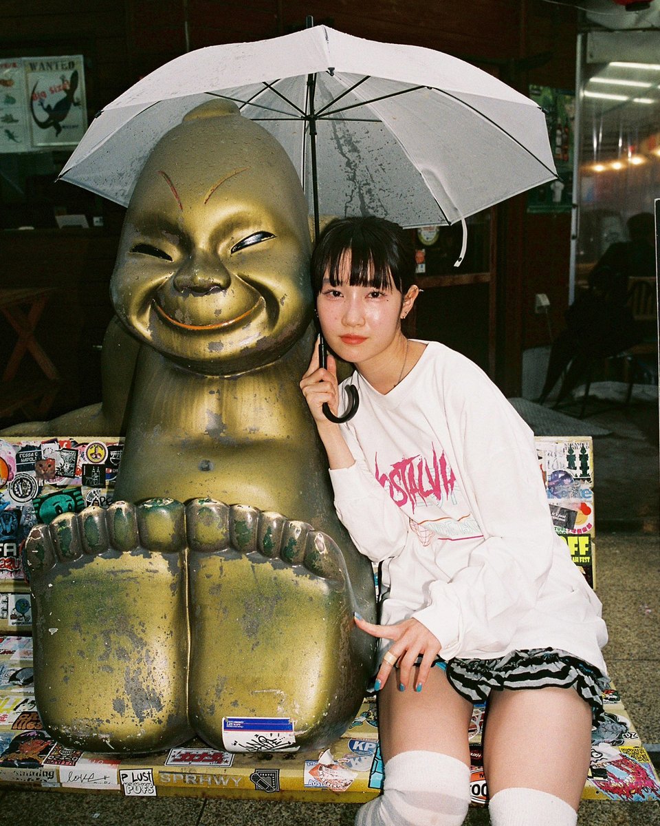 NOSTALVIA】大阪カルチャーをテーマに 個性あふれるグラフィックT