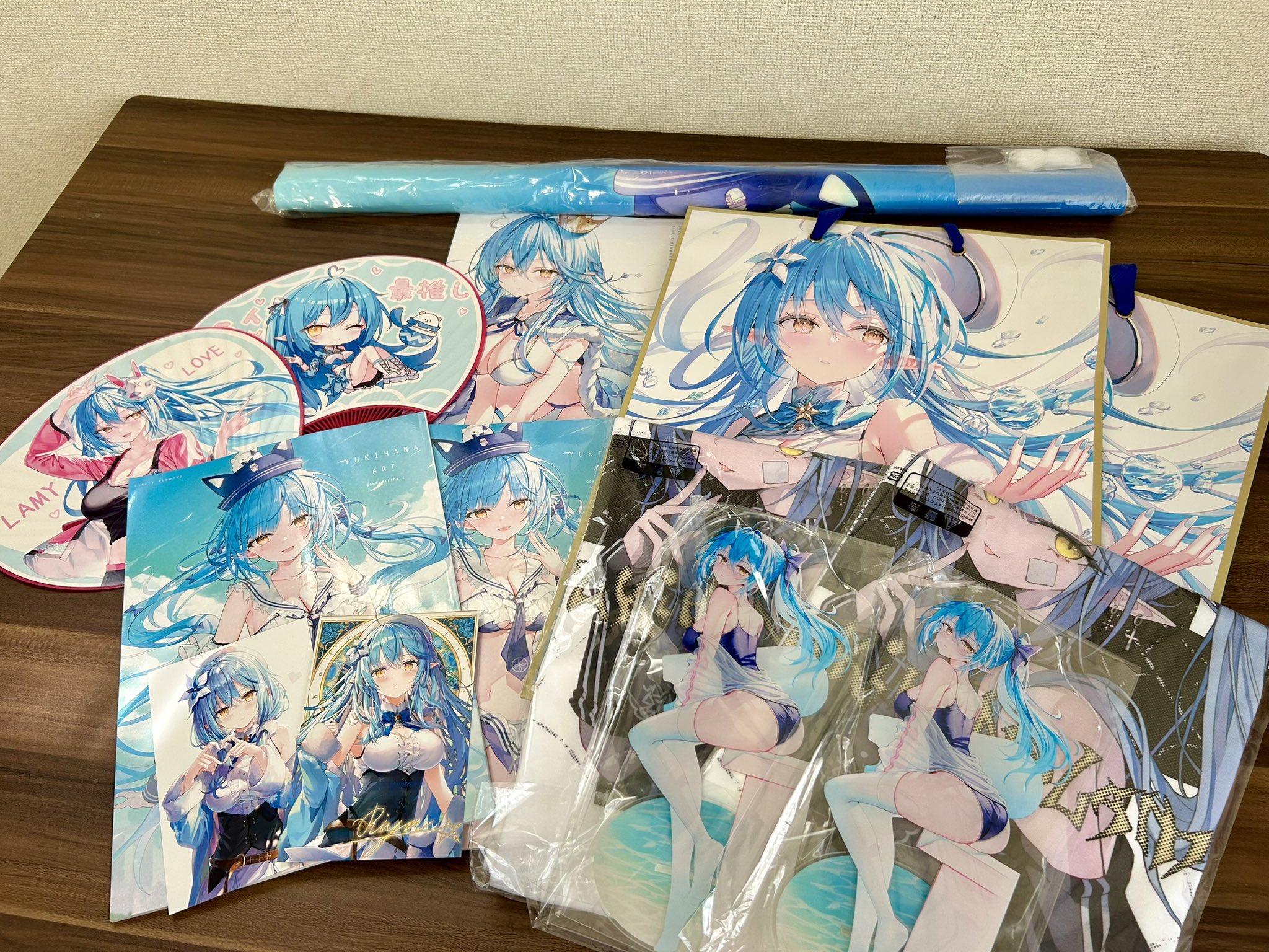 夏コミ C106 リン ☆ ユウ 雪花ラミィちゃん等身大タペストリー コミケc106 リン☆ユウ 雪花ラミィ等身大タペストリー - メルカリ