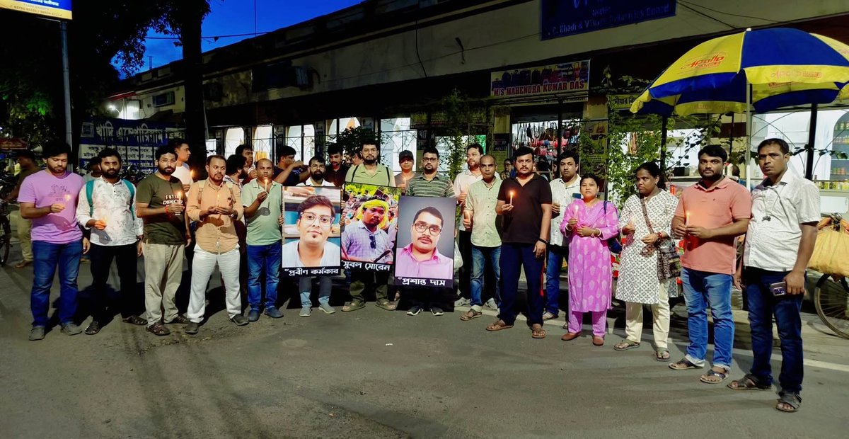abhijiteng89's tweet photo. #SaveUntaintedTeachersWbssc2016
Today we mourn, tomorrow we fight. The untainted teachers are gone but their truth remains. Against judicial butchery and corruption, our voices will grow louder. @indSupremeCourt @PMOIndia @rashtrapatibhvn @LawChakra @MamataOfficial @barandbench https://t.co/P1FtTIxXBB