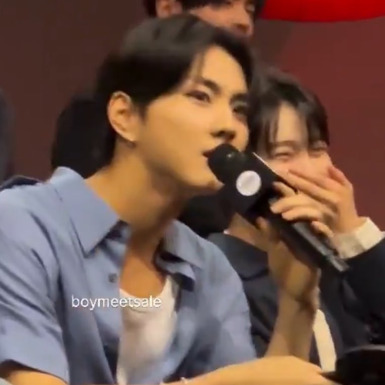 jungwon's face during the fanfiction question...... hes definitely gonna search it up or his curiosity will keep him up at night