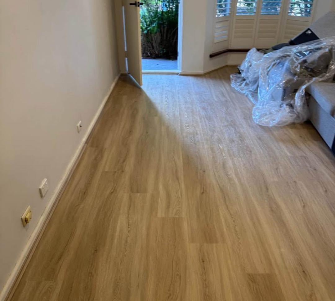 floornigeria's tweet photo. When was the first time you stepped on a floor like this , what’s your reservation? What does it feel like ? Do you think it’s actually necessary ? Ceramic or these type of floor ?? #RenewedHope Arsenal • #Supernova #MUARS https://t.co/drB257dvMX