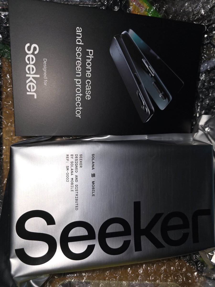 Christmas came early :) <a href="/solanamobile/">Seeker | Solana Mobile</a> #solana