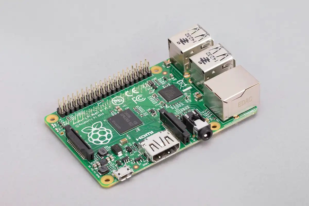 hackaday's tweet photo. The original Raspberry Pi might feel like ancient history at this point. 

However, plans are such that it will remain in production until at least 2030, to support long-term users.

While they're not as fast as newer models, they're still useful in 2025... https://t.co/7JHuQtAlYg