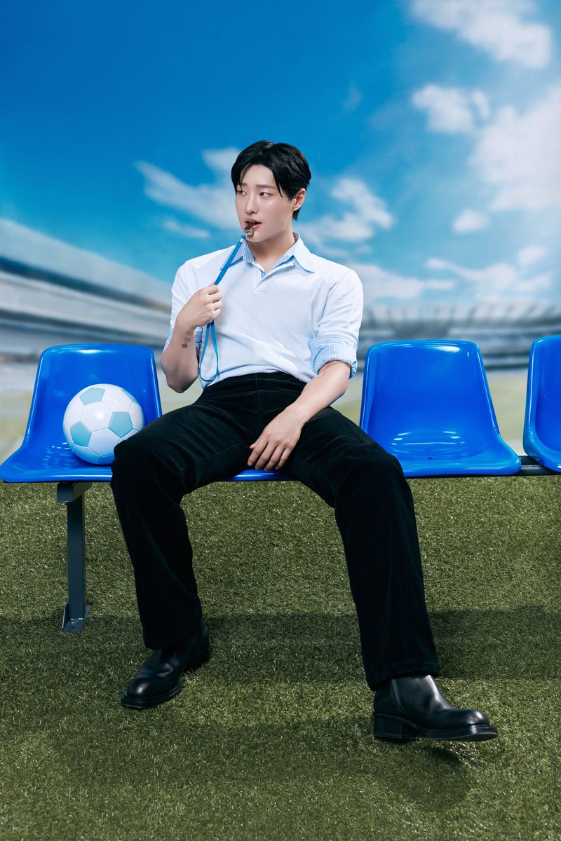 뭐였죠...? 하율라라? 히룰리리? 
WOODZ 보유 브랜드 한율! 
너무 좋아서 히룰리리감 (｡◝‿◜｡)

수분코치 WOODZ 감독님과 함께하는 <유분잡는 수분>
#한율 #유분잡는수분 #쑥히알세럼 앞으로 많은 기대와 사랑 부탁드립니다🧡💙

#WOODZ #조승연 

ps. 한율지기 사심으로 고화질 로고 없는 버전