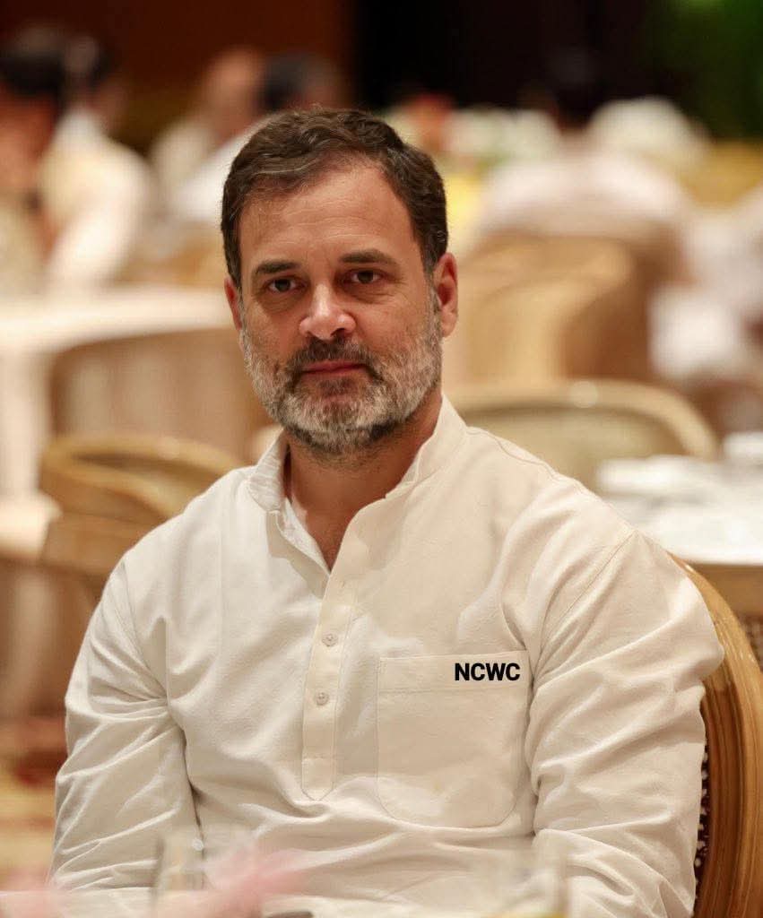 GULVINDER MEHTA (@gulvindermehta) on Twitter photo पूरब पश्चिम उत्तर दक्षिण !!
हर तरफ़ एक ही आवाज़ !!
राहुल गांधी जी जिंदाबाद !!
<a href="/RahulGandhi/">Rahul Gandhi</a>
#RahulGandhiTheVoiceofINDIA पूरब पश्चिम उत्तर दक्षिण !!
हर तरफ़ एक ही आवाज़ !!
राहुल गांधी जी जिंदाबाद !!
<a href="/RahulGandhi/">Rahul Gandhi</a>
#RahulGandhiTheVoiceofINDIA
