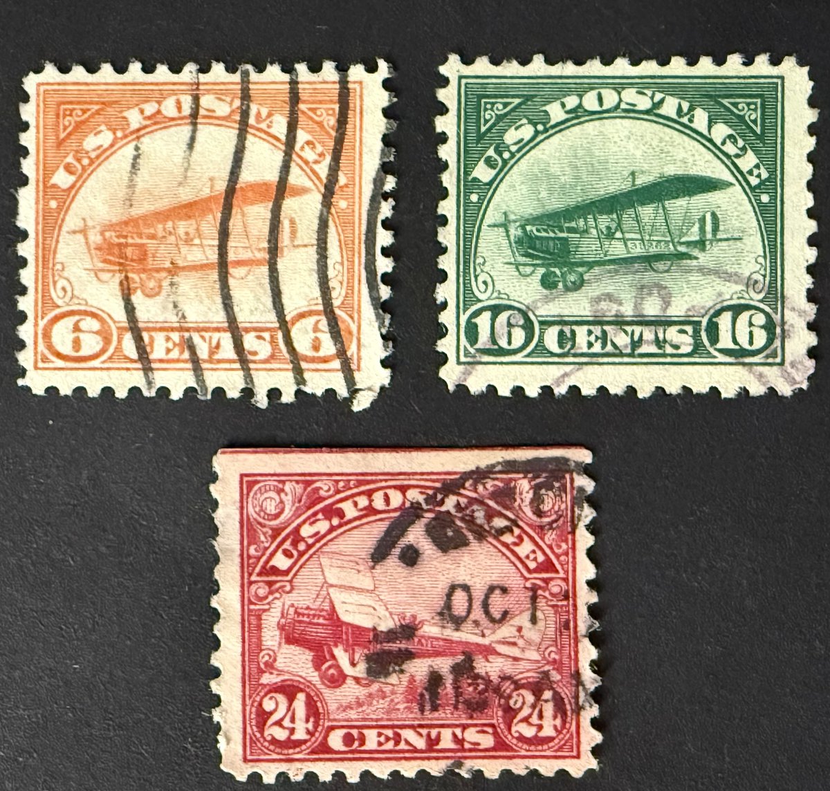 1918-23: US stamps, 6c &amp; 16c Curtiss Jenny aircraft in flight, 24c carmine De Havilland aircraft. Neither of them does a loop unfortunately (not inverted Jenny here 🥺) and not fast plane either. 😉 #philately