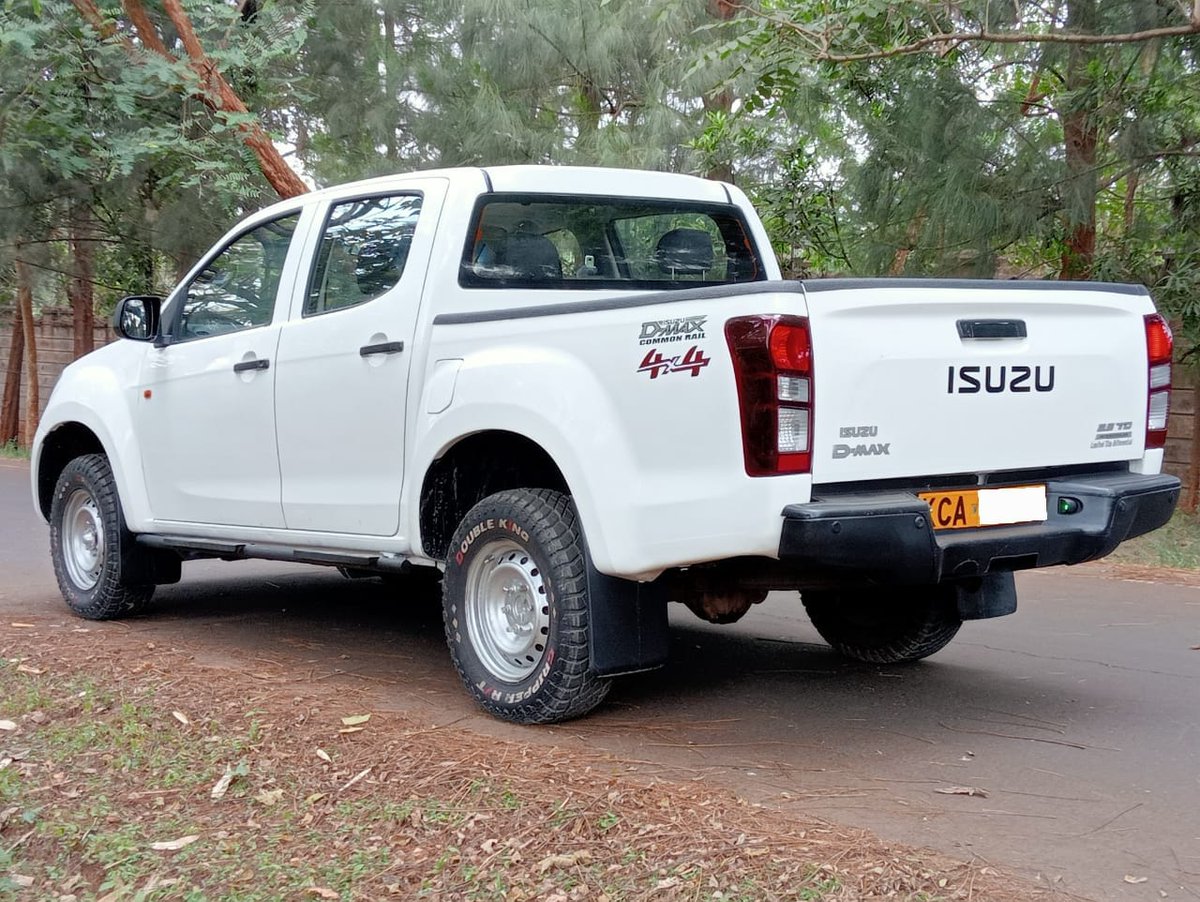 Isuzu Dmax Double Cab
 2014 model
 2500cc diesel manual 
Diff lock  local assembly  
Ksh2.1Million
Nairobi,Kenya.
0721922679
#HarambeeStars #HarambeeStarsRoars