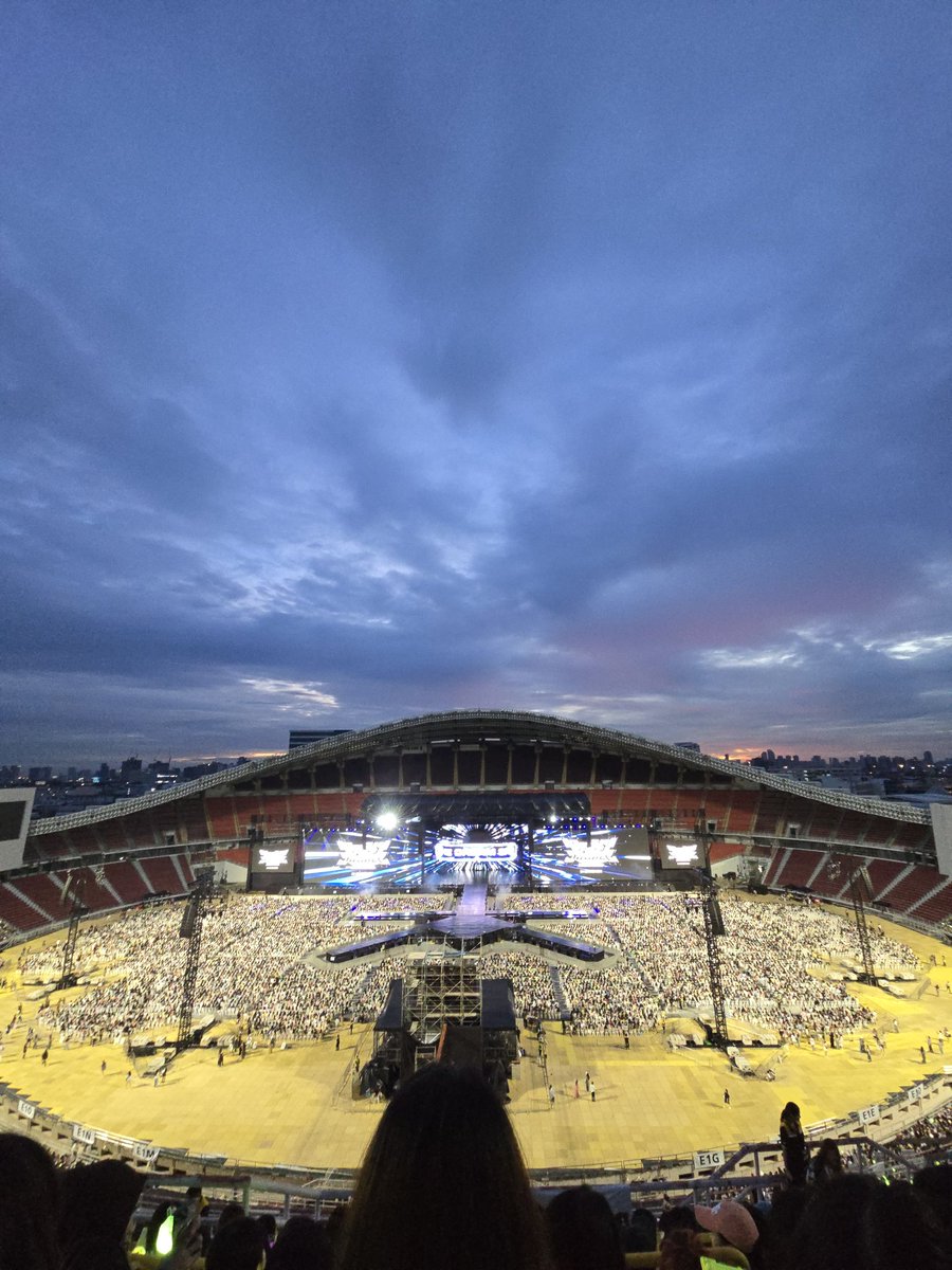 naranaey's tweet photo. กลางแบบตะโกน #NCTDREAM_THEDREAMSHOW4_BANGKOK
#NCTDREAM_THEDREAMSHOW4inBKK https://t.co/6O1LVEWIzM