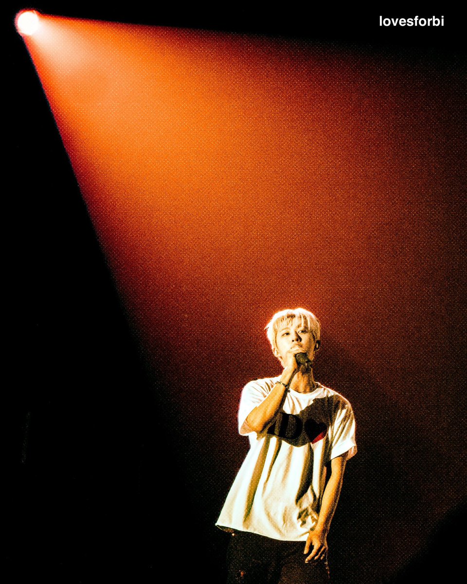 lovesforbi's tweet photo. nothing’s more heart-thumping than watching hanbin perform his heart out to IDs 🥹 it really is a form of healing.

we’re lucky to exist in the same lifetime as him and witness him do what he loves 🩵 

📸 by me, pls give credit.

#김한빈 #비아이 #BI #2025THELASTPARADEINBANGKOK https://t.co/ALMlVbQtT6