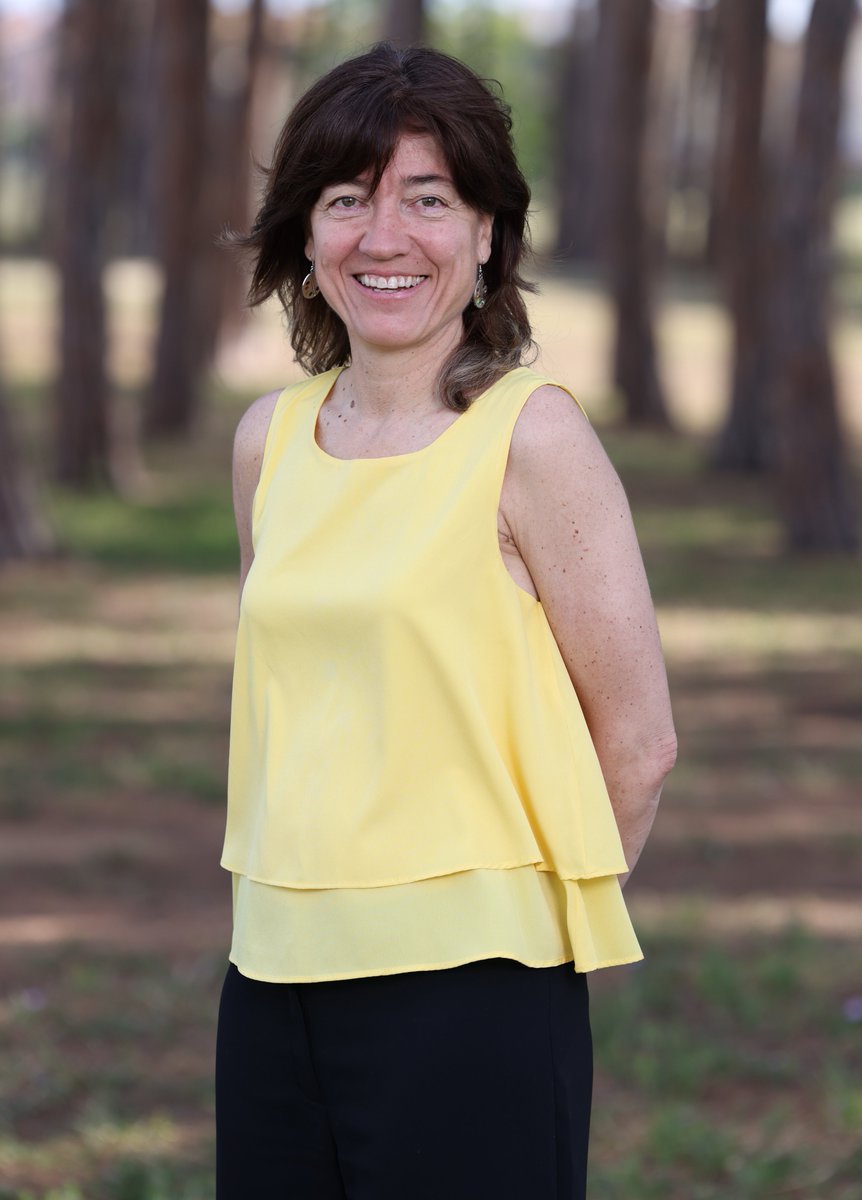 Des d'avui i fins el 7 de setembre, #lesFranqueses tindrà dues alcaldesses i un alcalde accidentals:
Aquesta setmana, del 18 al 24 d'agost, les funcions d'alcaldia les assumeix la Primera tinenta d'alcaldia, Imma Ortega Martí.