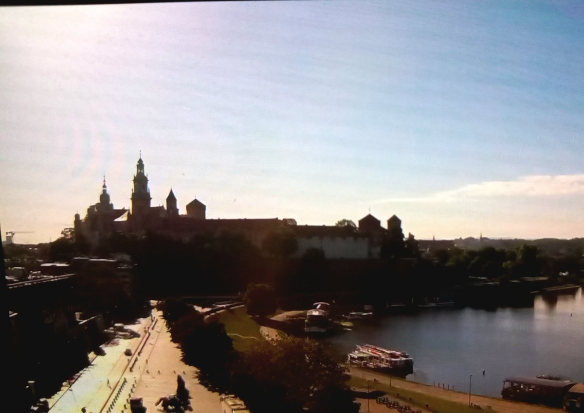 JacekOterski🇵🇱🇪🇺 (@nhjacek) on Twitter photo Good morning from Cracow, Poland. 
7:58 am
Temp: +13°C Good morning from Cracow, Poland. 
7:58 am
Temp: +13°C
