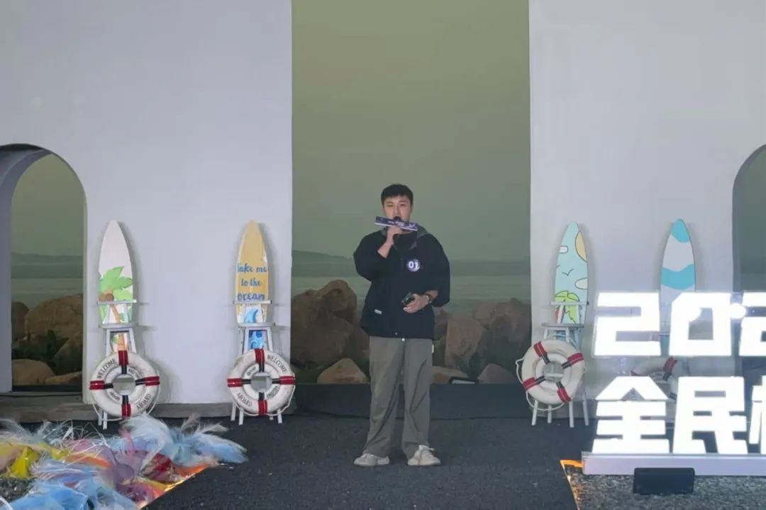 ShengsiZS's tweet image. 🎤🌊 Summer in Shengsi just got louder! The 2025 “Sing Your Heart Out” contest has opened a brand-new tourist stage—if you’re on the islands on Aug 22 and love to sing, this is your chance to shine under the East China Sea night sky. #Shengsi #SummerVibes #SingingContest