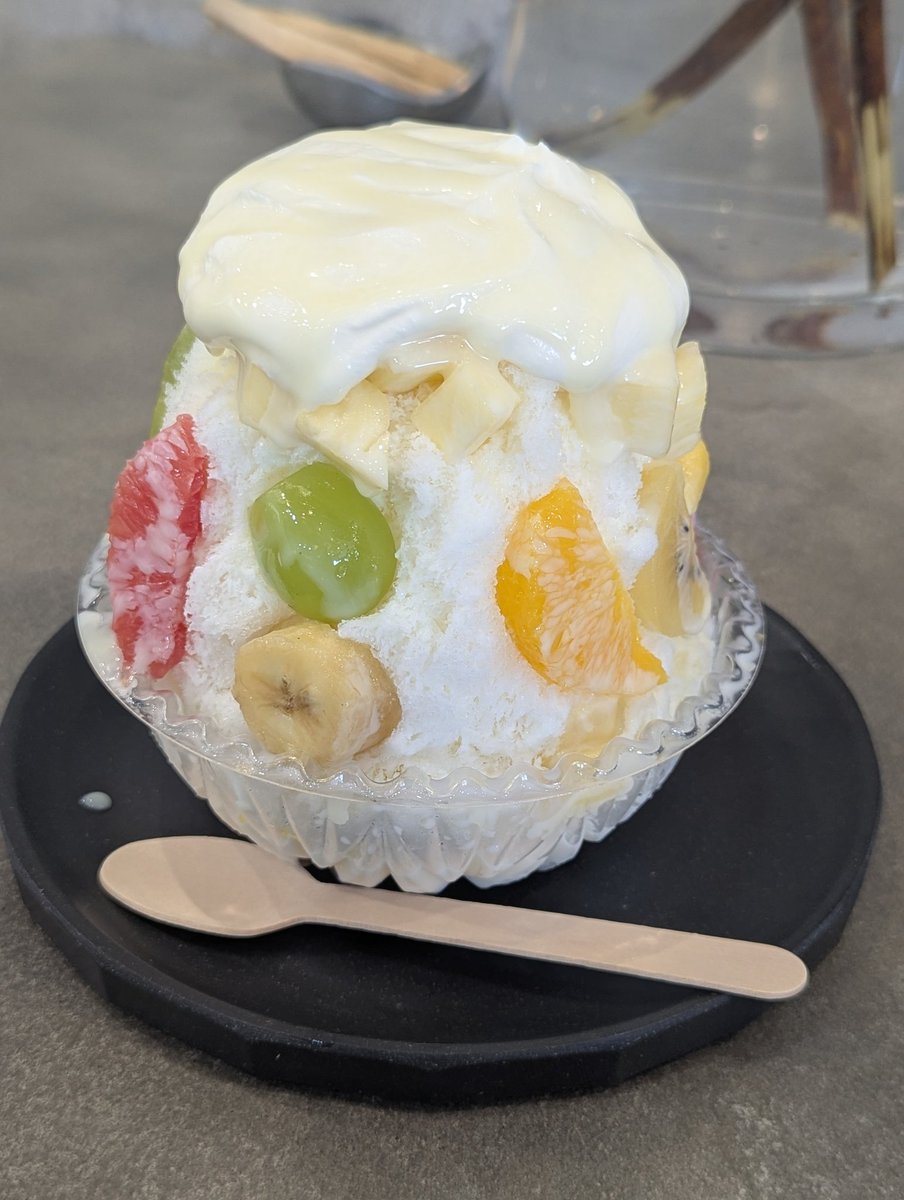 chinathu0505's tweet photo. 岡山イオンモールで、お買い物済ませ
今年もやって来ました‼️
おまち堂の🍧かき氷🫶
５０分待ちを耐え抜き辿り着いた🍧がコチラ👇
それでは広島🏠自宅へ🚗💨💨💨 https://t.co/a3K4CVsixx