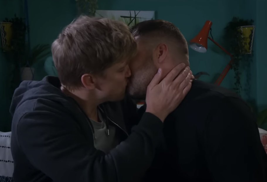 RJ แกฃ๐ญฉ Clauds tweet media