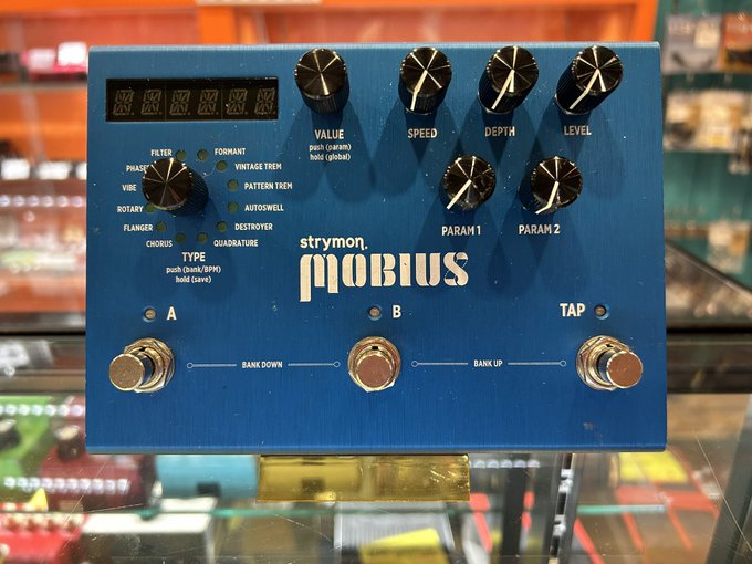 中古)STRYMON / MOBIUS / Modulation unit (心斎橋店) strymon MOBIUS