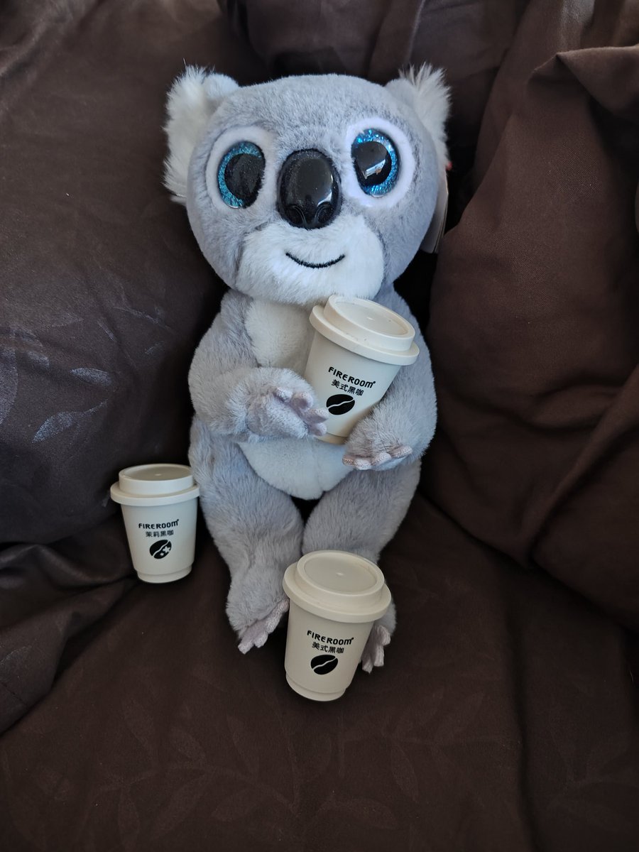 Tomemos un café, y platiquemos de los años anteriores, de los pérdidos, y de los futuros, la tranquilidad que da el café no se paga con nada!!
#邓伦 #鄧倫 #Denglun #เติ้งหลุน  #덩룬   #ダンルン