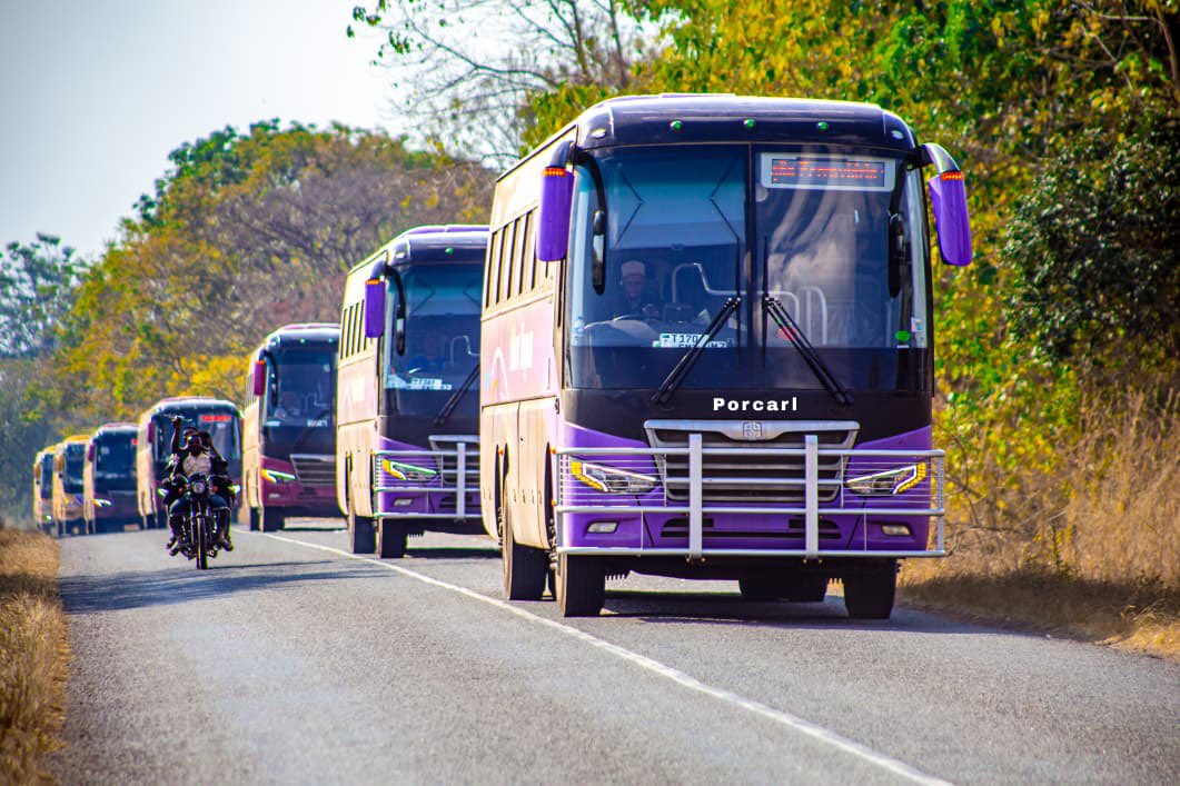 SouthernBuses's tweet photo. #SuperFeoExpress https://t.co/WYACm0z2MN