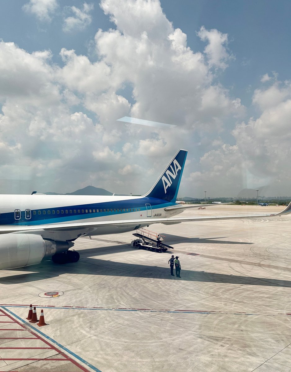 -`♡´- tweet media