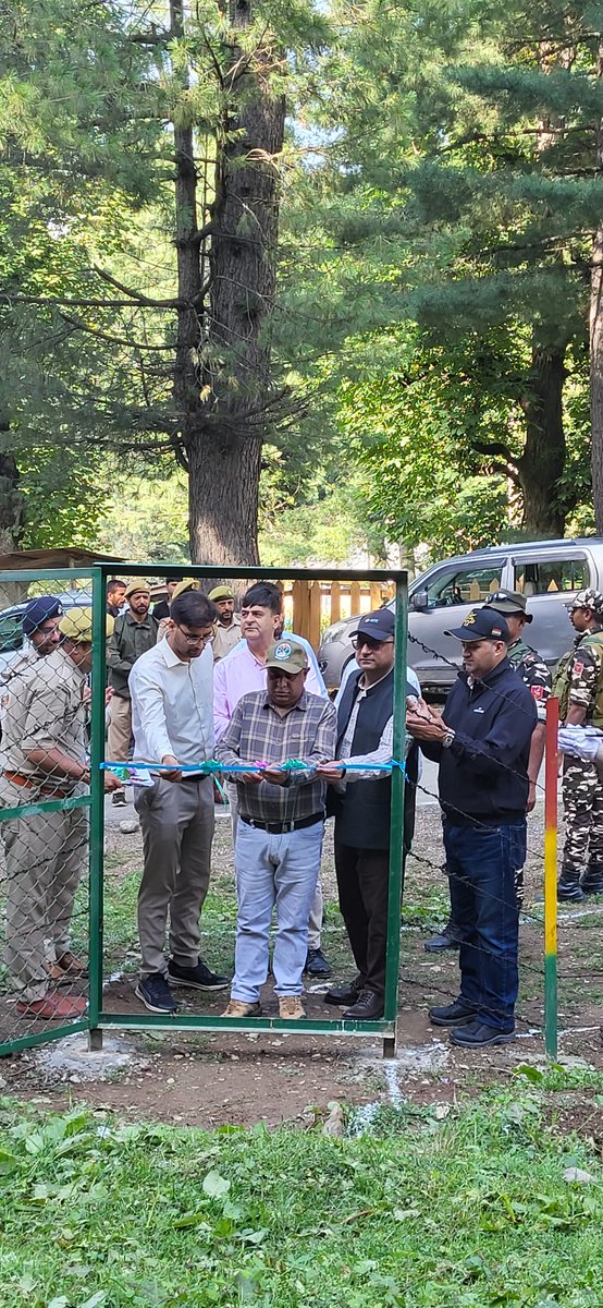 PCCFandHoFF_JK's tweet photo. In a major move to bolster conservation and ecotourism efforts, the Principal Chief Conservator of Forests (PCCF) and Head of Forest Force (HOFF) , J&amp;K, Sh S.K. Gupta(IFS) carried an extensive tour of various Forest Divisions of North Forest Circle, Kashmir. https://t.co/mgUGuwgVPS