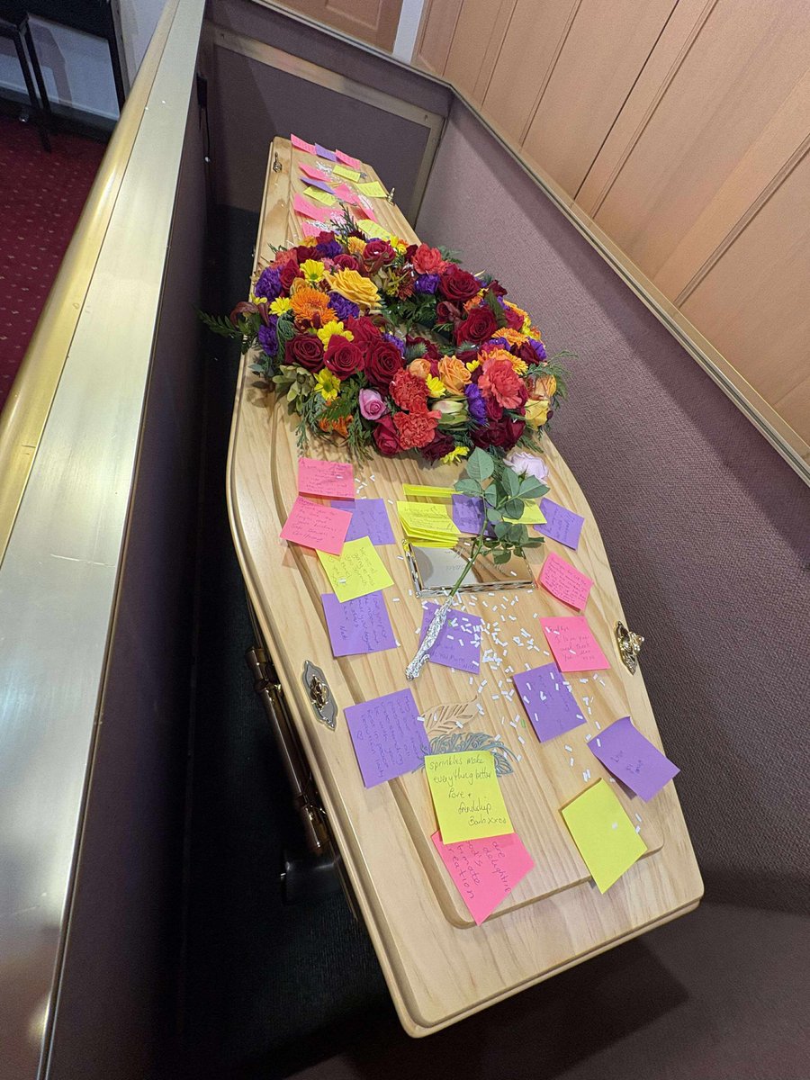 My dear mother (only 68) was a teachers assistant, and used to prank her fellow staff with confetti in folders. She also was forever writing on sticky notes. So as a tribute we all wrote on a sticky to say our goodbyes. Love you mum 😔💔😭