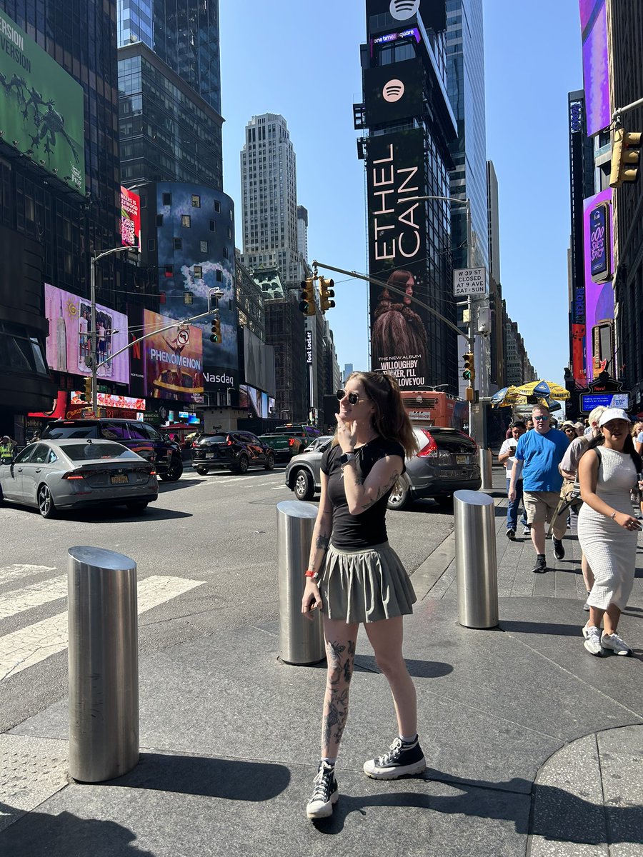 JenahJones's tweet photo. New York was cool, the drivers not so much, AND Luis was there by chance, couldn’t have ended my trip better https://t.co/izektIKVXO