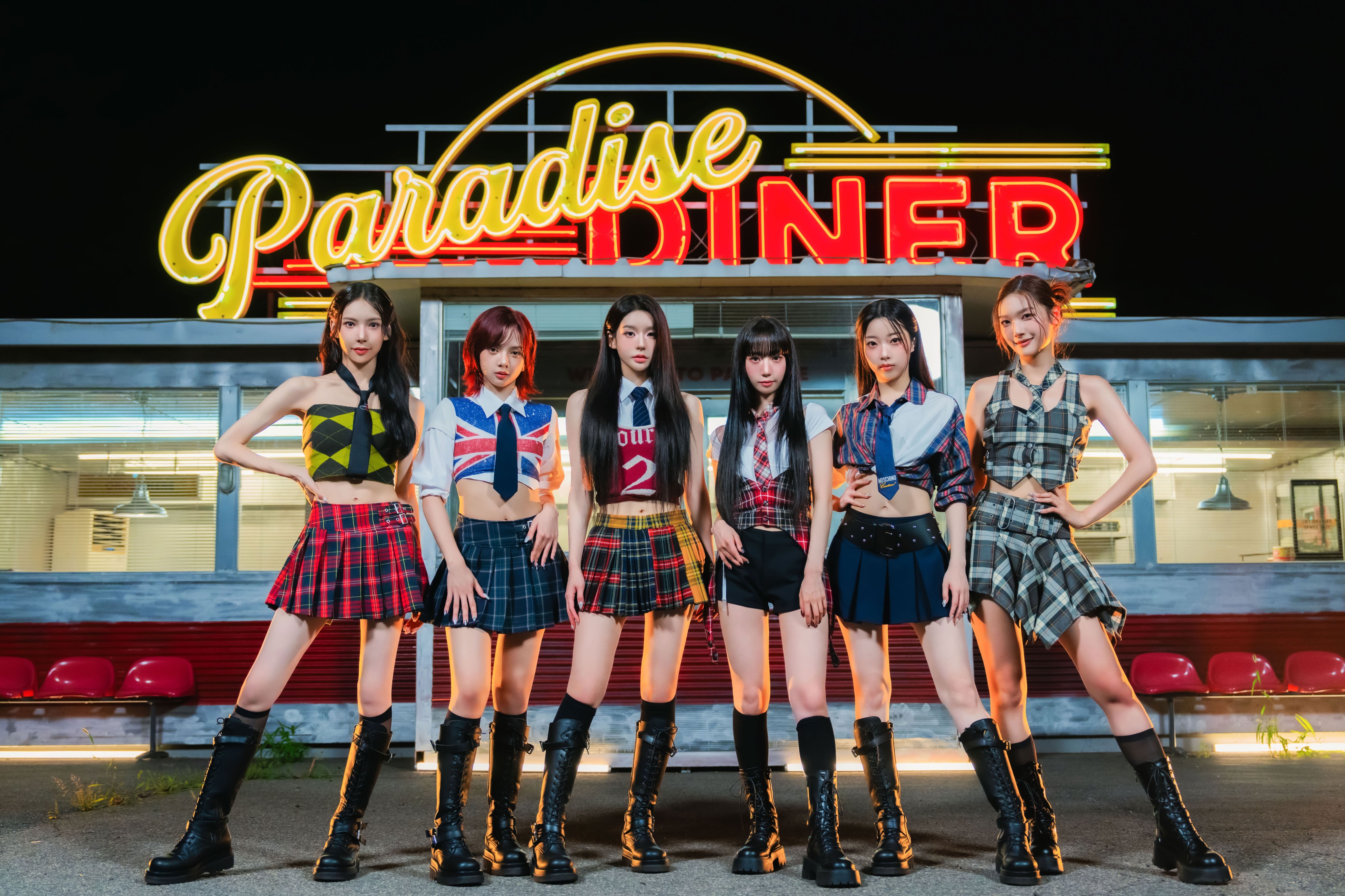 GynUGyWbYAEAJbh?format=jpg&name=4096x4096