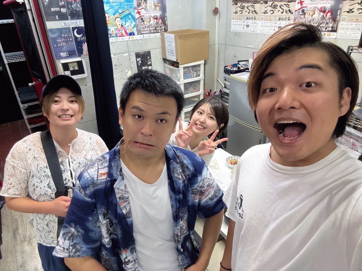 #劇と酒2
全13公演が終演いたしました。

お客さんを間近に感じられる劇場で、
自分と役がリンクしていく不思議な感覚、
だから演劇って大好きだ〜と
心から幸せを感じておりました。

本公演に関わっていただいた全ての
皆様に感謝を。

「それでもお腹は減るもんで」
草浪伊寿美役　菅沢こゆき