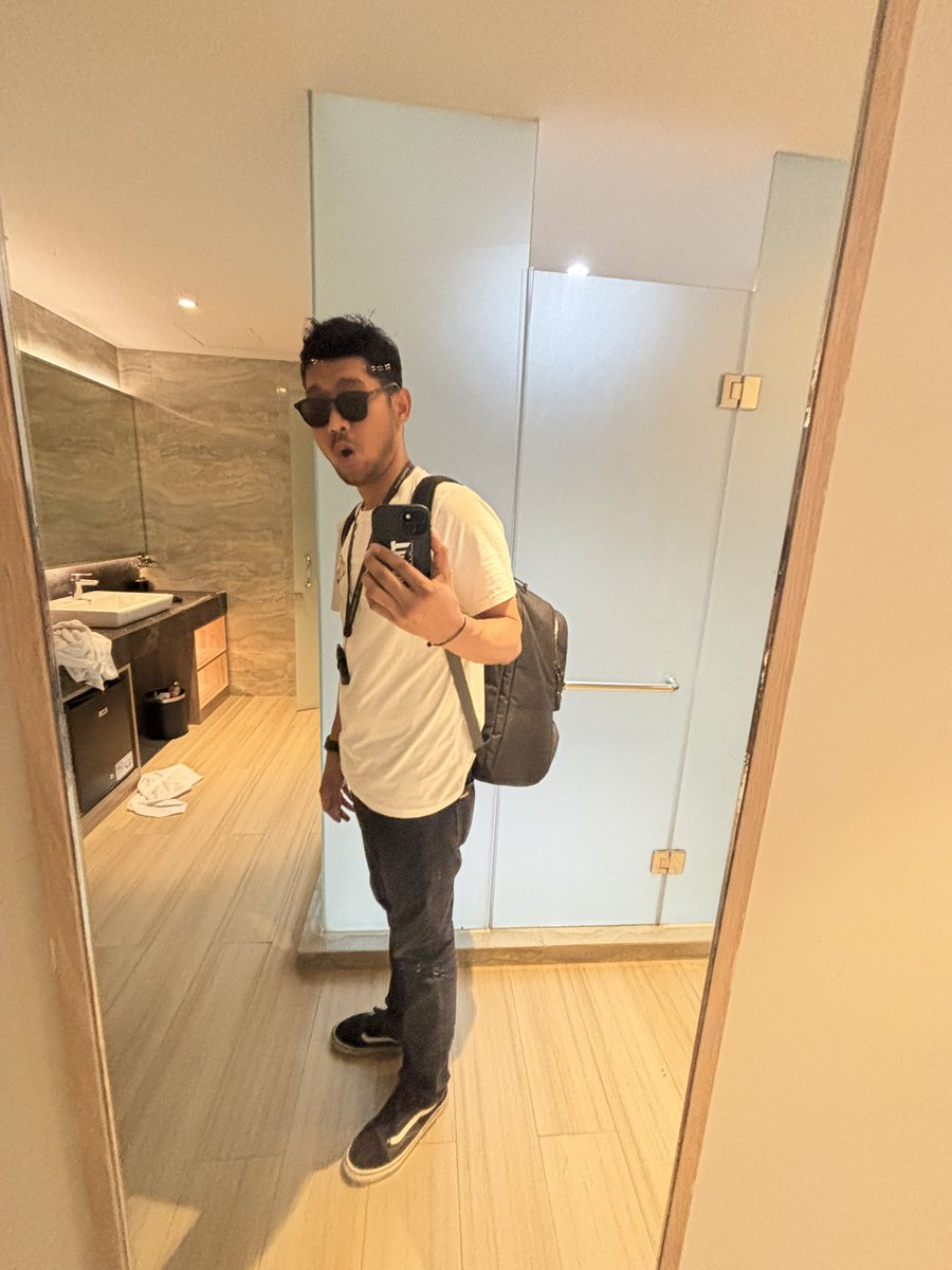 junabolong's tweet photo. Bye jkt https://t.co/Z9Fg2y5Rml