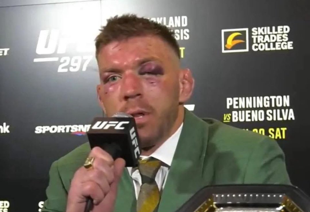 Dricus was moered properly 🤣