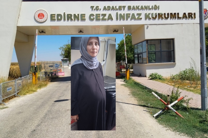 zyfh8iS's tweet image. YENİ GELİŞME 

9 AYLIK HAMİLE TUTUKLU MERVE ZAYIM DOĞUM İÇİN HASTANEYE KALDIRILDI

Bir anne daha kelepçeli doğuma götürülüyor. Aile Yılı'nızda herkese mutluluklar. @adalet_bakanlik @tcailesosyal @TCYargitay @AYMBASKANLIGI