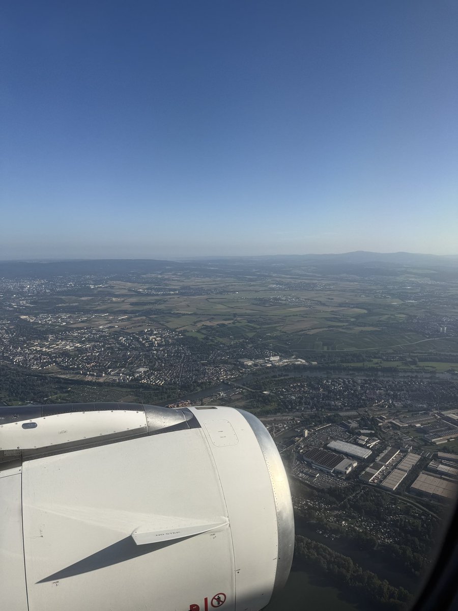 PimpWinneche's tweet photo. In the last 7 days: 

- Travelled back from BLAST Bounty S2 Malta 🇲🇹 

- Caught the flu in the airport 🤧 

- Got my bike stolen Wednesday 🤬

- Signed a sick deal Thursday 📝

- Was sure the the Ironman project was dead before I even got to start 🤒 

- Travelled to Copenhagen 🇩🇰 

- Finished an Ironman in 9h9m 🏃‍♂️

- Boarding a plane to Saudi Arabia for EWC 🇸🇦 

Life is fast, life is good!