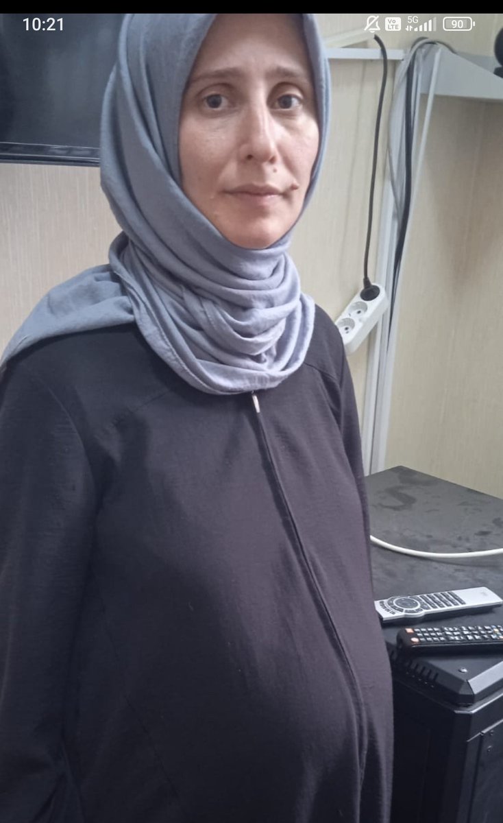 Ömer Faruk Gergerlioğlu (@gergerliogluof) on Twitter photo 40 haftalık hamile Merve Zayım Edirne cezaevinden hastaneye kaldırıldı!
Doğum başlamış!
BM Çocuk Hakları Komitesi Türkiye'yi uyardı!
Eskişehir 2. A.C.M. 4 itiraza red verdi!
...Ve mahpus bir kadın bebeğiyle cezaevine dönecek bu gidişle.
Bu nasıl gaddarlık? <a href="/adalet_bakanlik/">T.C. Adalet Bakanlığı</a> 40 haftalık hamile Merve Zayım Edirne cezaevinden hastaneye kaldırıldı!
Doğum başlamış!
BM Çocuk Hakları Komitesi Türkiye'yi uyardı!
Eskişehir 2. A.C.M. 4 itiraza red verdi!
...Ve mahpus bir kadın bebeğiyle cezaevine dönecek bu gidişle.
Bu nasıl gaddarlık? <a href="/adalet_bakanlik/">T.C. Adalet Bakanlığı</a>
