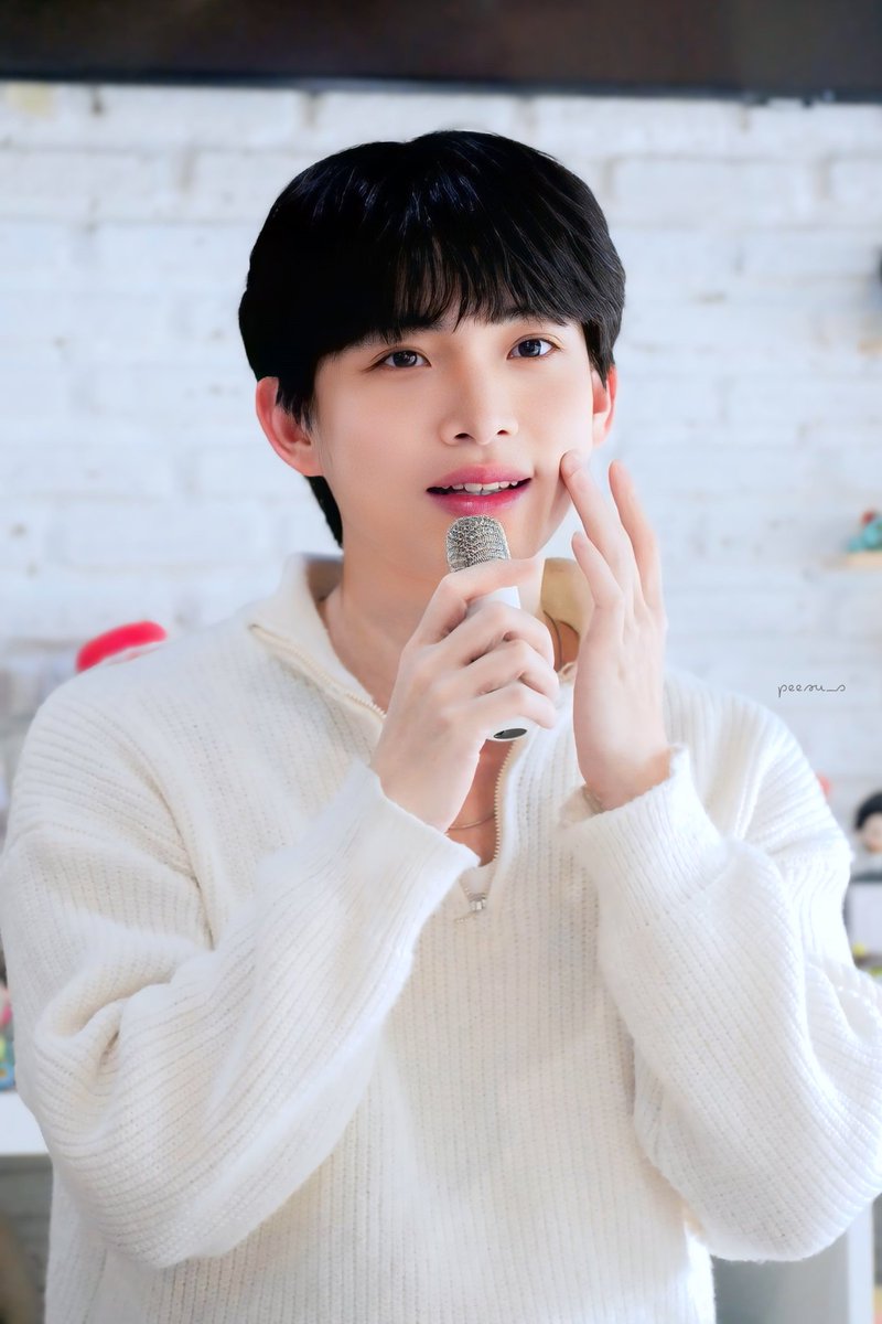 peesu__s's tweet photo. 17 Aug 25 🎂 ไต๋ไต๋ 26 ขวบ ~25-26
#taitnp https://t.co/QfW034drv4