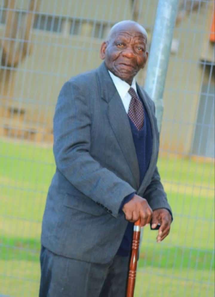 Thabo Makgoba tweet media