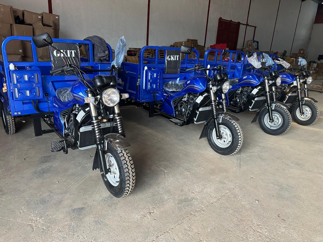 🚨NEW ARRIVAL🚨
Introducing GKIT Tricycles – built for business and convenience!

-Tricycle Water Cooler CC200– 10,050,000/-
-Tricycle Water Cooler CC250– 11,000,000/-

✅ FREE Helmet
✅ First FREE Service
✅ FREE Logbook Transfer

Upgrade your hustle today with GKIT Tricycles!