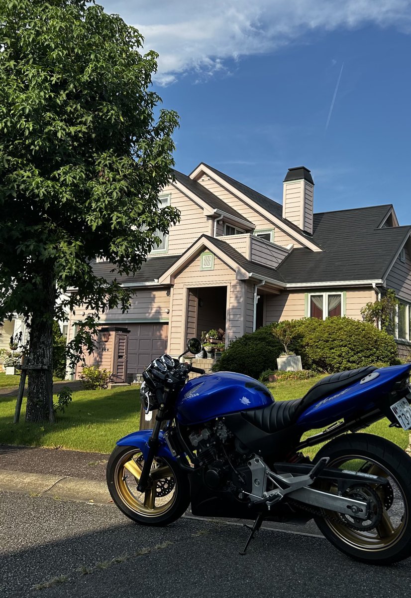 akrlll's tweet photo. ウィンカーとタックロール変えた！王道やけどかっこいい～💙
可愛い家いっぱいやった🏠🌱 https://t.co/o0A4ASbTDg