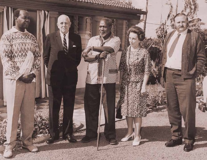In this rare photograph: (From left) Kenya’s Attorney General, Charles Njonjo, the Director-General of UN Special Fund, Paul Hoffman, President Jomo Kenyatta, Mrs Hoffman and Kenya’s Minister for Agriculture, Bruce Mckenzie. This was in the early years of President Jomo